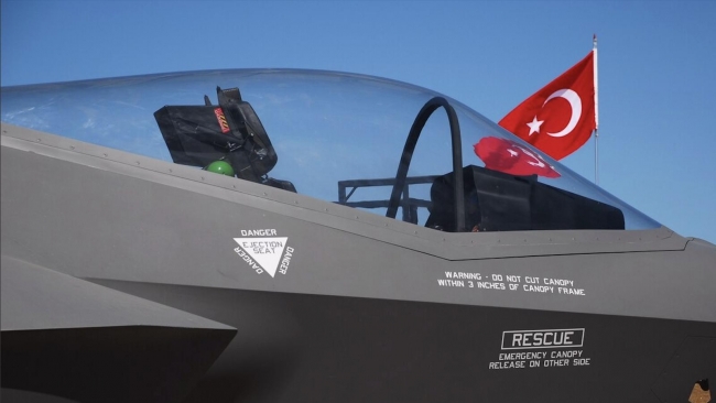 Türkiye, F-35 programından çıkarıldı ve parasını ödediği uçakları teslim alamadı.